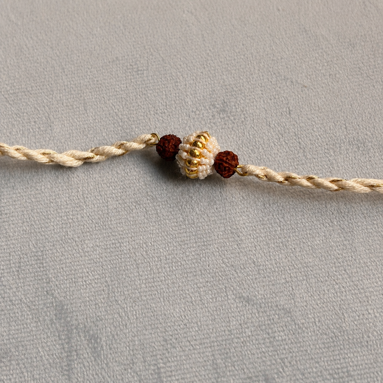 Moti Sutra Rakhi